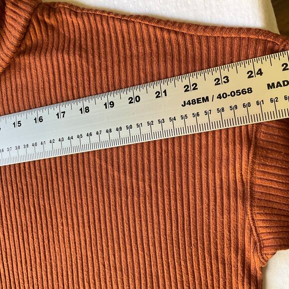 American Eagle Women’s Long sleeve Turtleneck Sweater size M, Solid Brown - Picture 2 of 8
